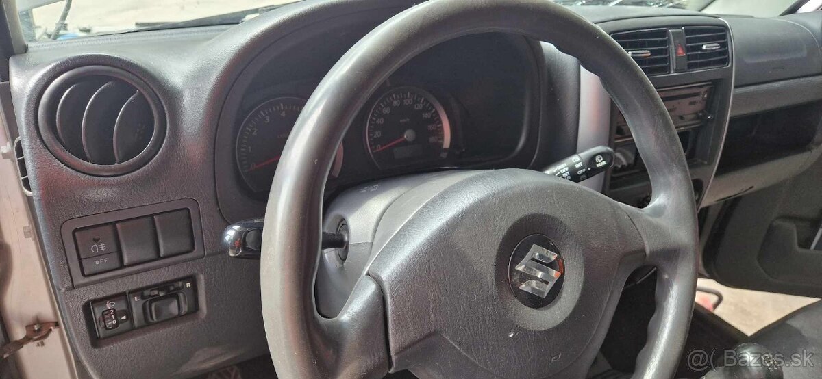 Suzuki Jimny 1,3i 62,5kw - 11