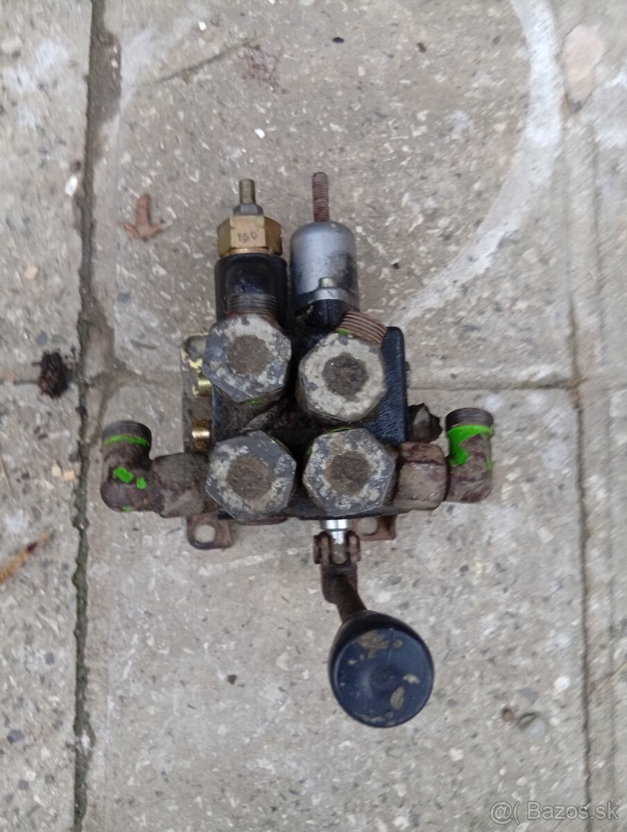 Predám piest+rozvádzač - 11