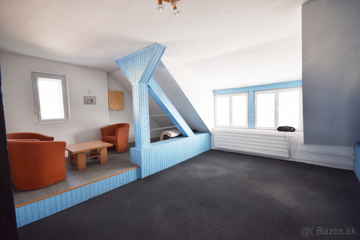 Výrobno - skladový a kancelársky objekt - 11