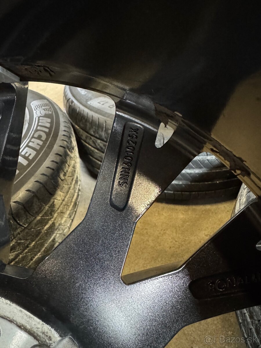 VW tiguan hliníkové disky r17 - 11