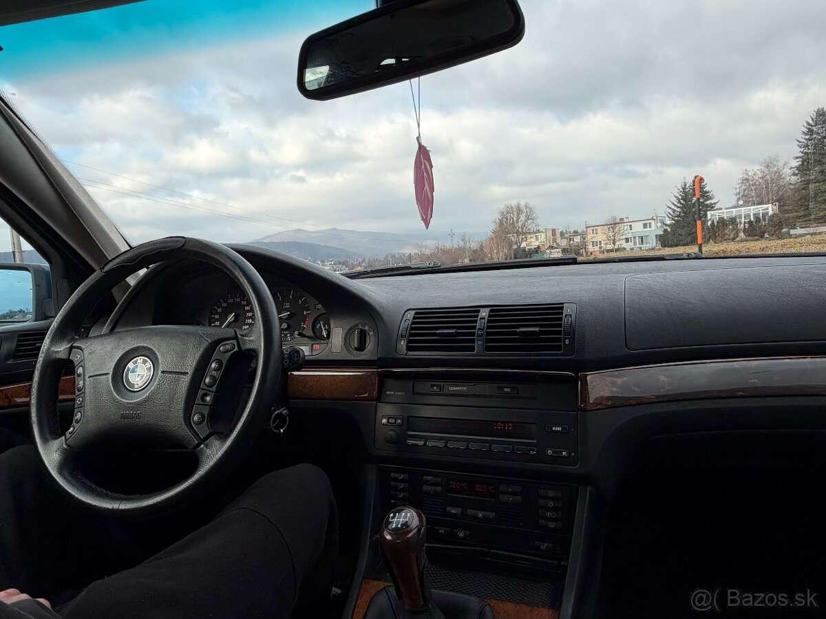 BMW e39 520i 125kw - 11