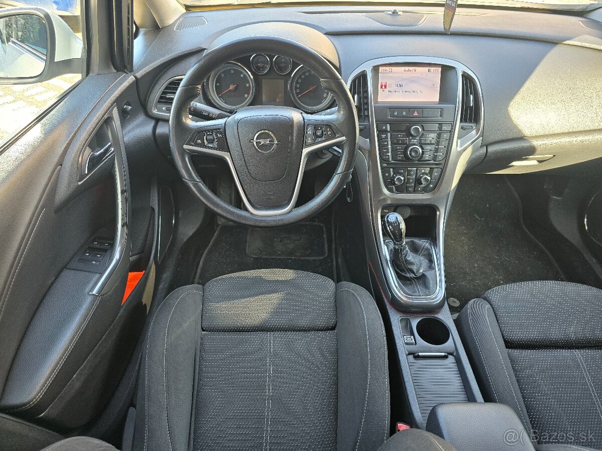 Opel Astra Sport Tourer ST 1.7 CDTI ECOTEC 125k Cosmo - 11