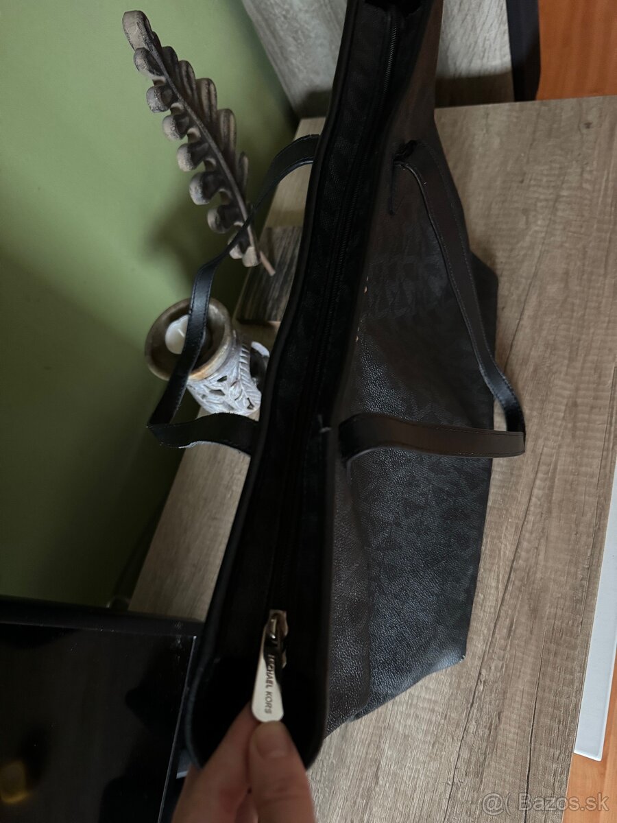 Michael Kors originál veľká čierna kabelka - 11