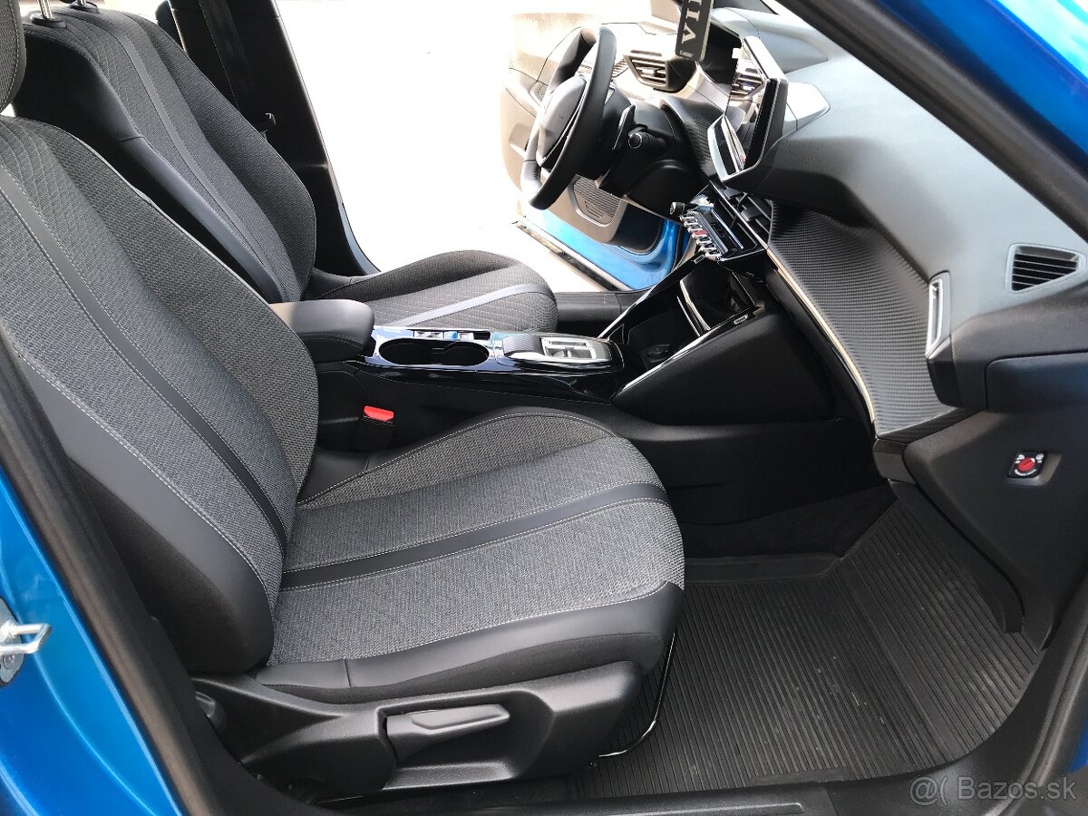 Peugeot 2008 1.2 PureTech 130 Allure EAT8 - 11