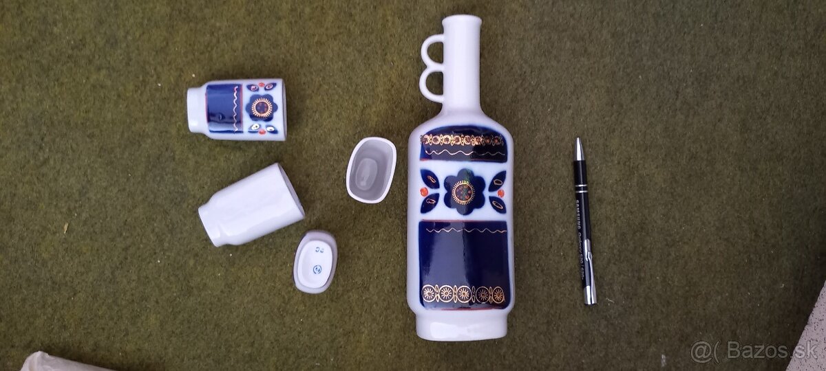 Poháriky s ornamentom a fľašou asi z Bulharska - 11