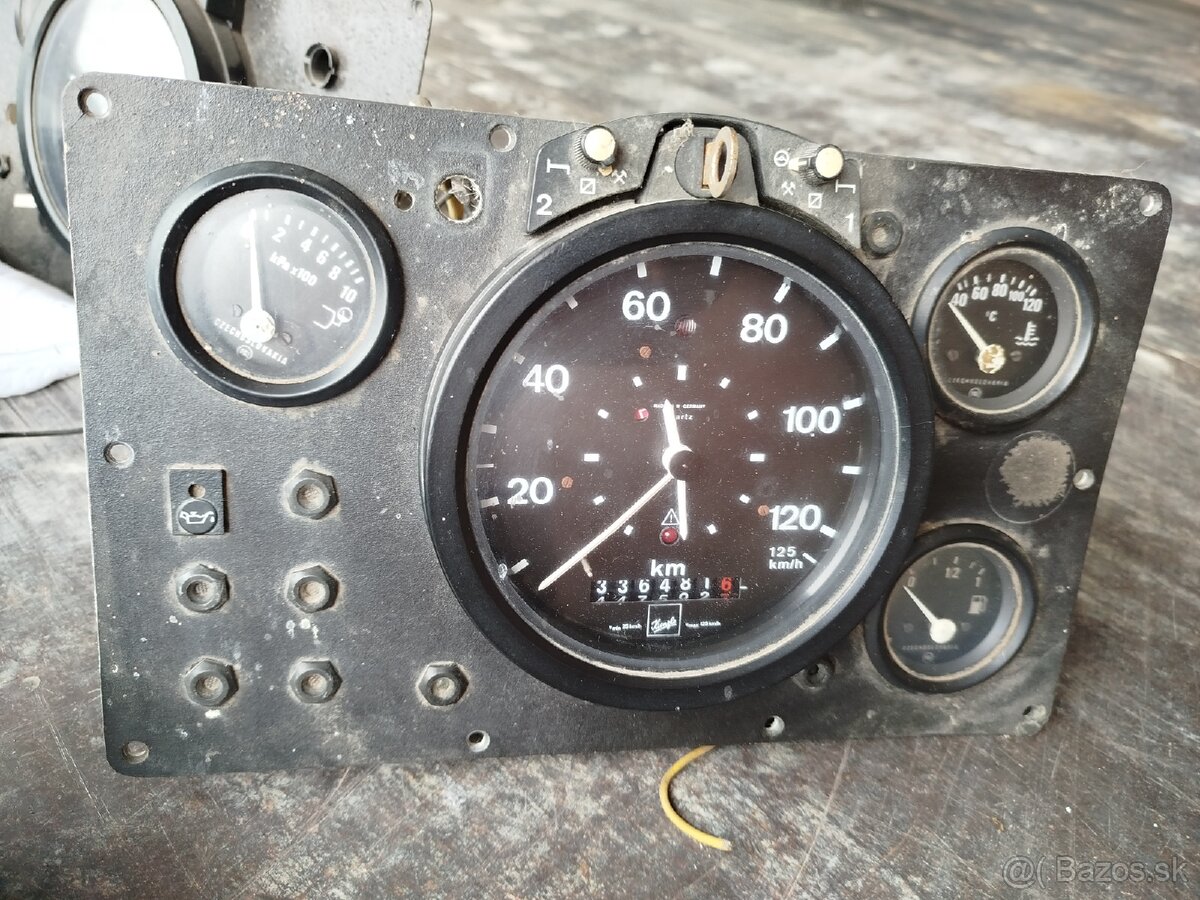 Merač moto hodín, otáčkomer - 11