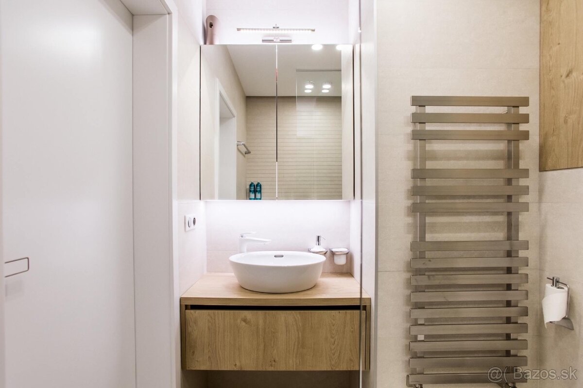 Predaj 4 iz. luxusný byt v Banskej Bystrici, centrum. - 11
