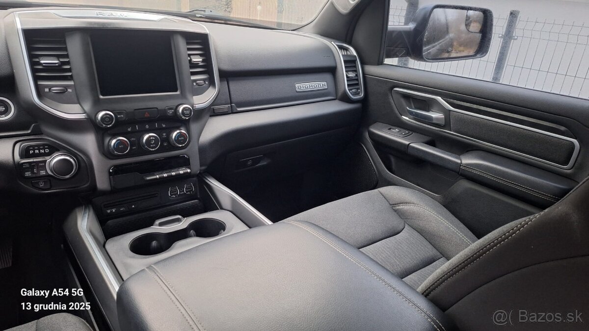 Dodge Ram 1500 5,7hemi 4x4 2019 - 11