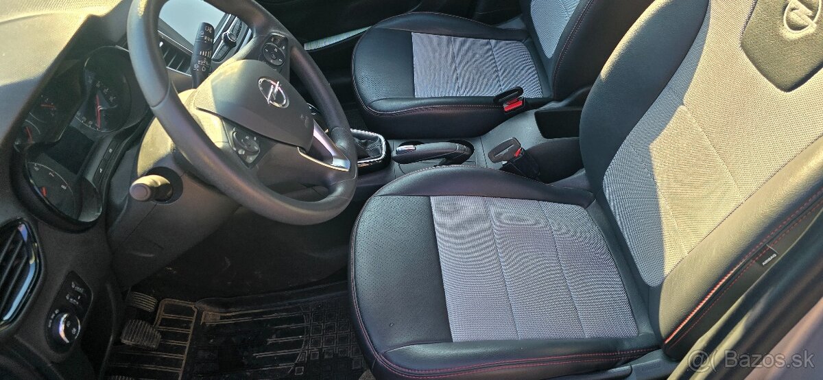 Opel Crossland X - 11