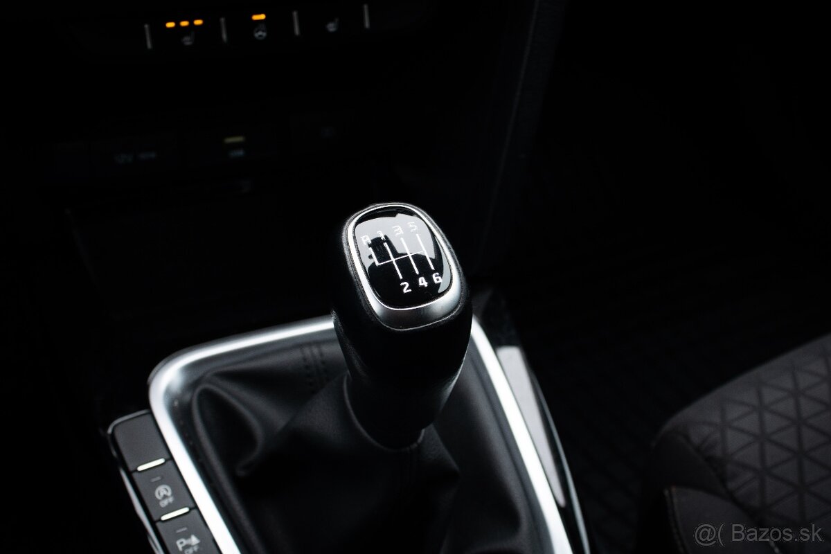 Kia Ceed SW 1.5 TGDi Silver, 1. Majiteľ, Navi,Kamera,Connect - 11