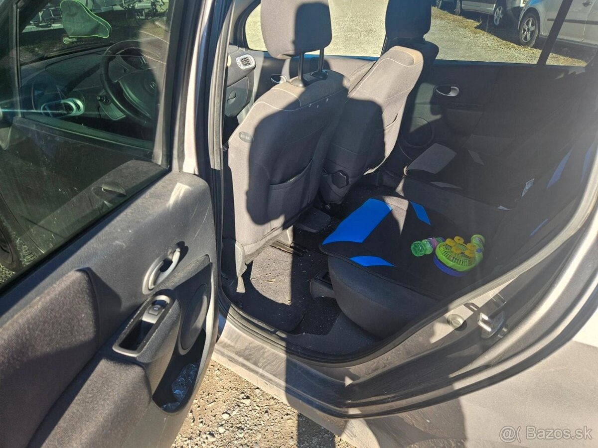 Renault Modus 1.2i 74kw model 2010 - 11