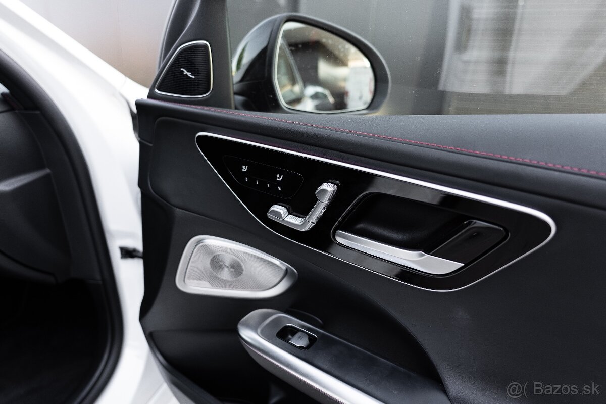 Mercedes C43 AMG 4matic+ Na prenájom - 11