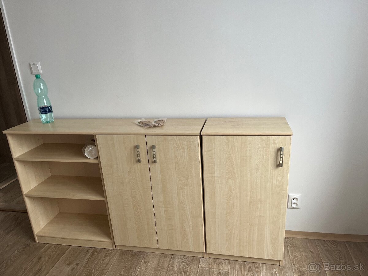 Kancelarsky nábytok - 11