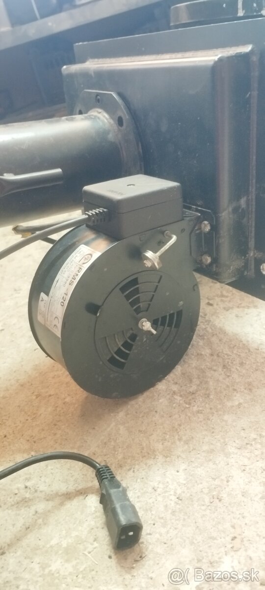 Podávač + zásobník - 11