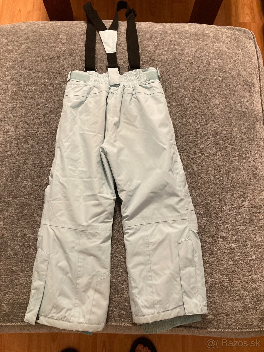 Zimna bunda a otepľováky Mountain Warehouse - 11