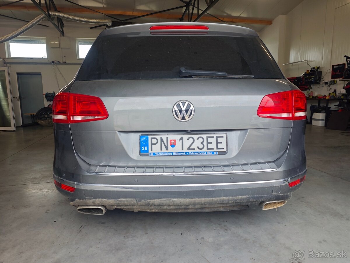 VW TOUAREG 4.2TDI V8, facelift , 2015 - 11