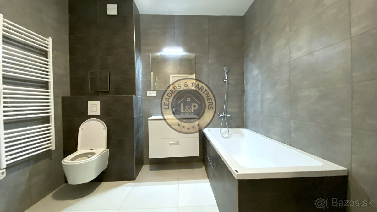 PREDAJ - priestranný 2-izbový BYT - prevedenie ŠTANDART - 11