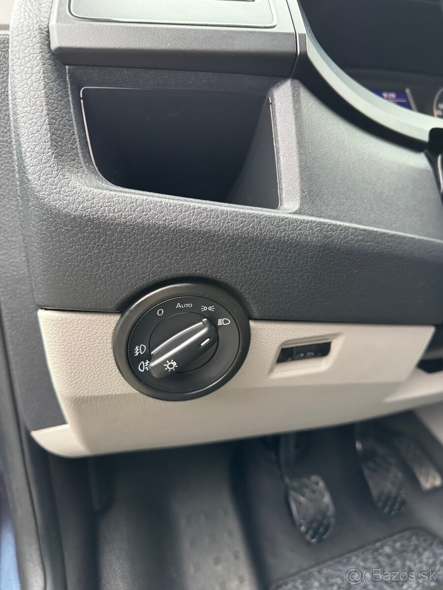 Volkswagen T6 Transporter 8 miestny - 11