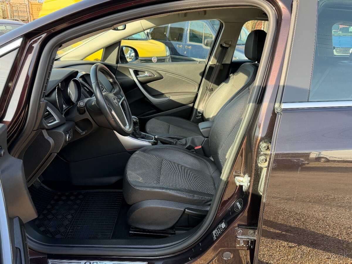 Opel Astra, 1.7CDTI 81KWVýhřev.Sedadel - 11