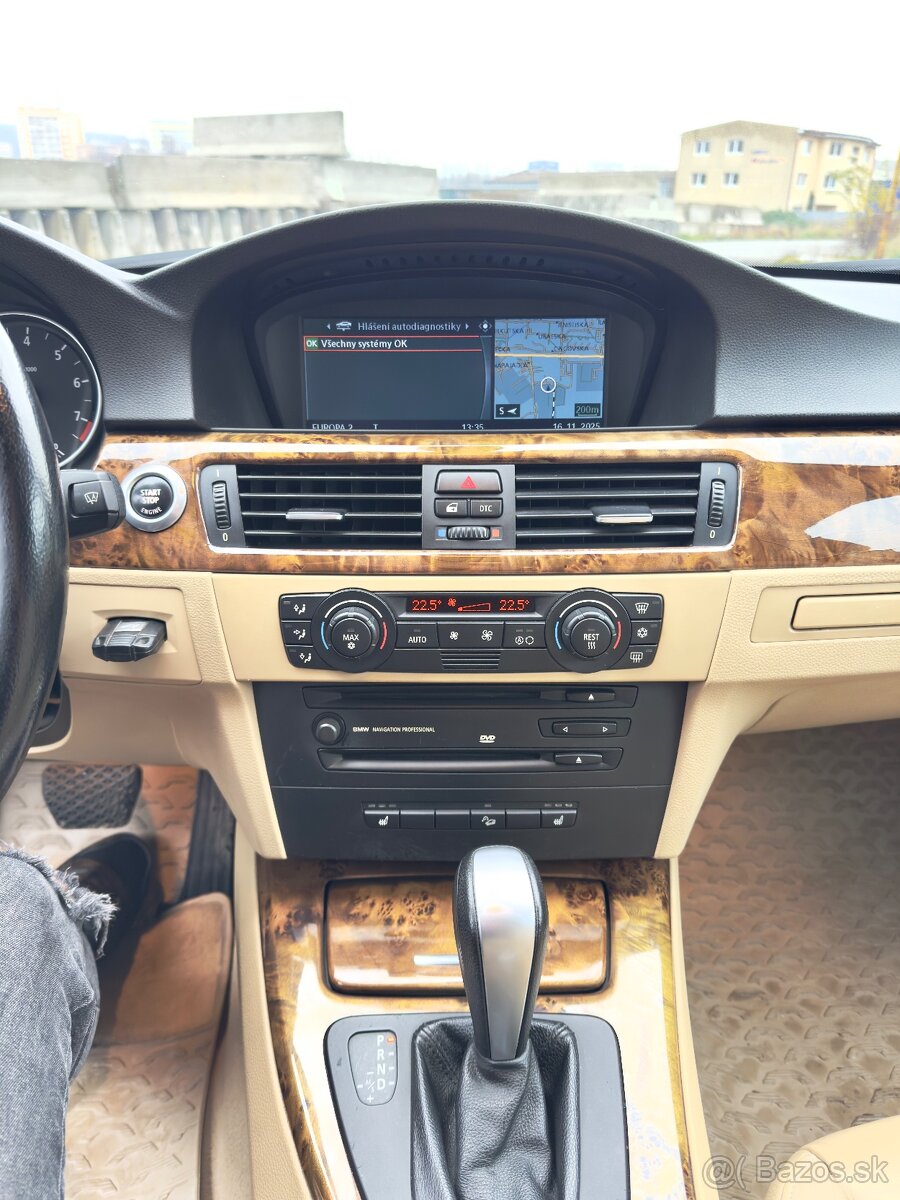 BMW e91 330xi - 11