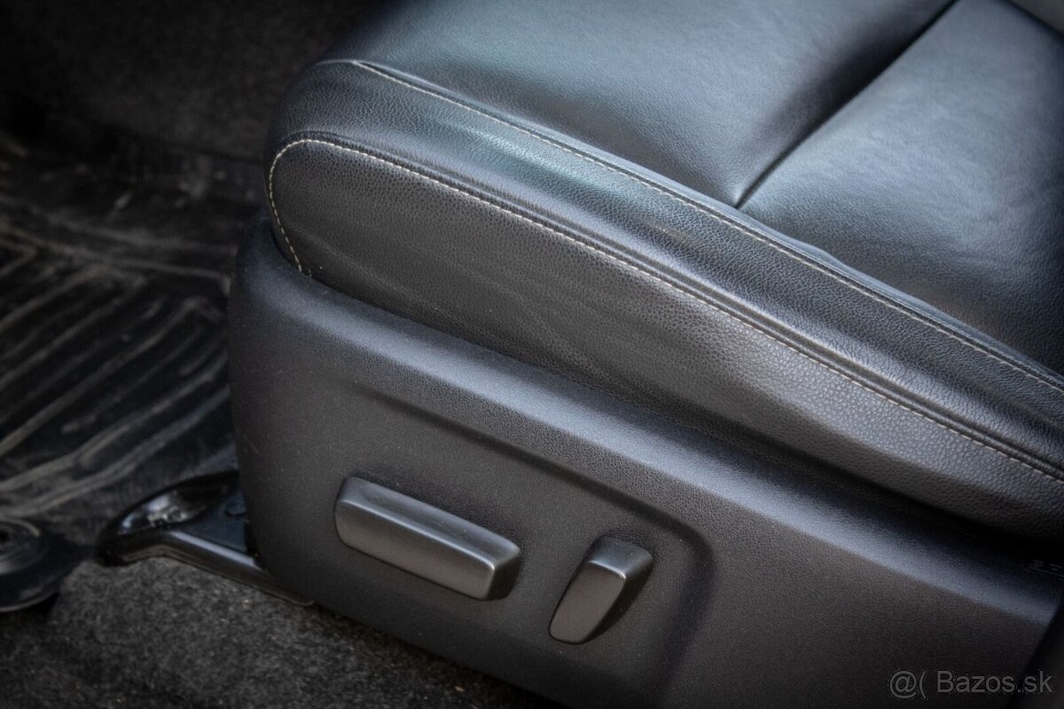 Toyota Hilux DoubleCab 2.8D 150kW - 11