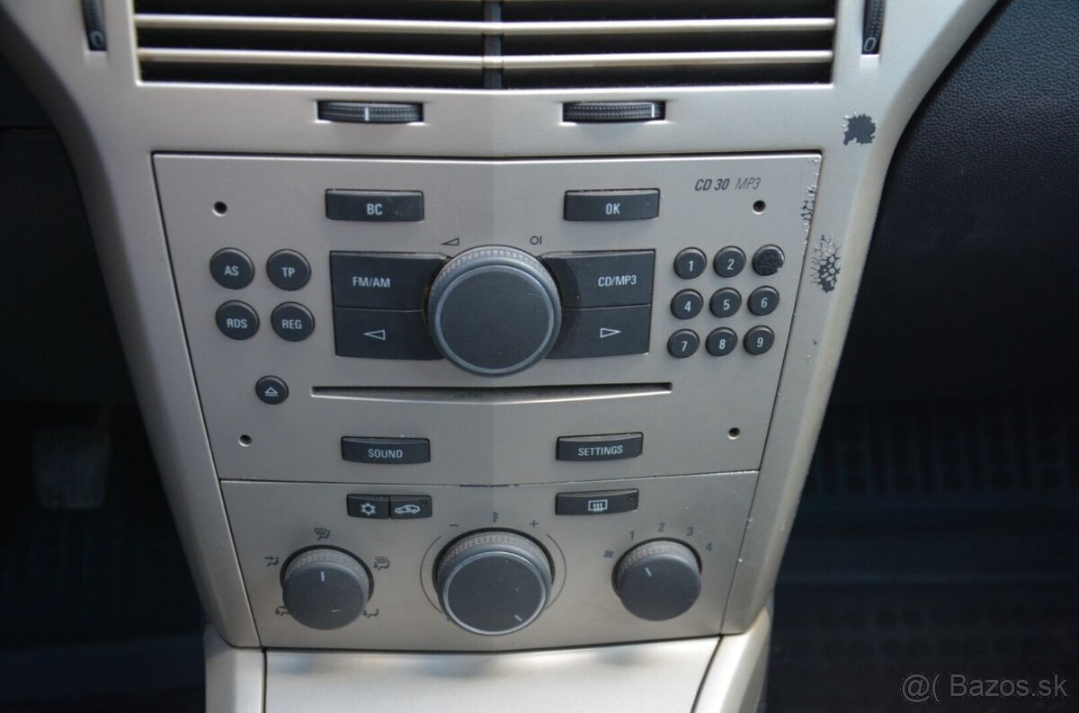 Opel Astra ST 1.6 LPG - 11