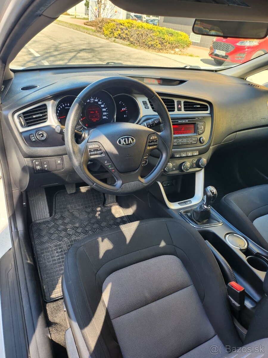 Kia ceed - 11