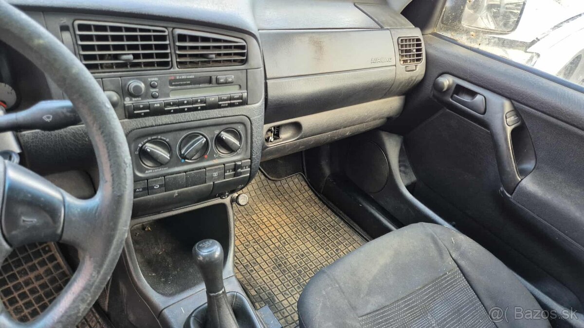 Volkswagen Golf III 1,8i 66kw kód motora :ADZ kombi - 11