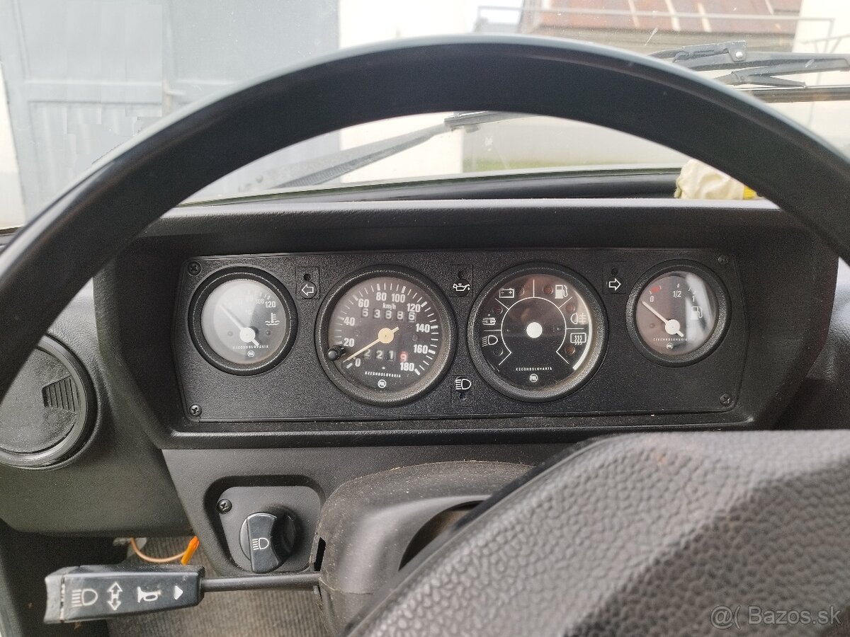 ŠKODA 105L, 1981 - 11