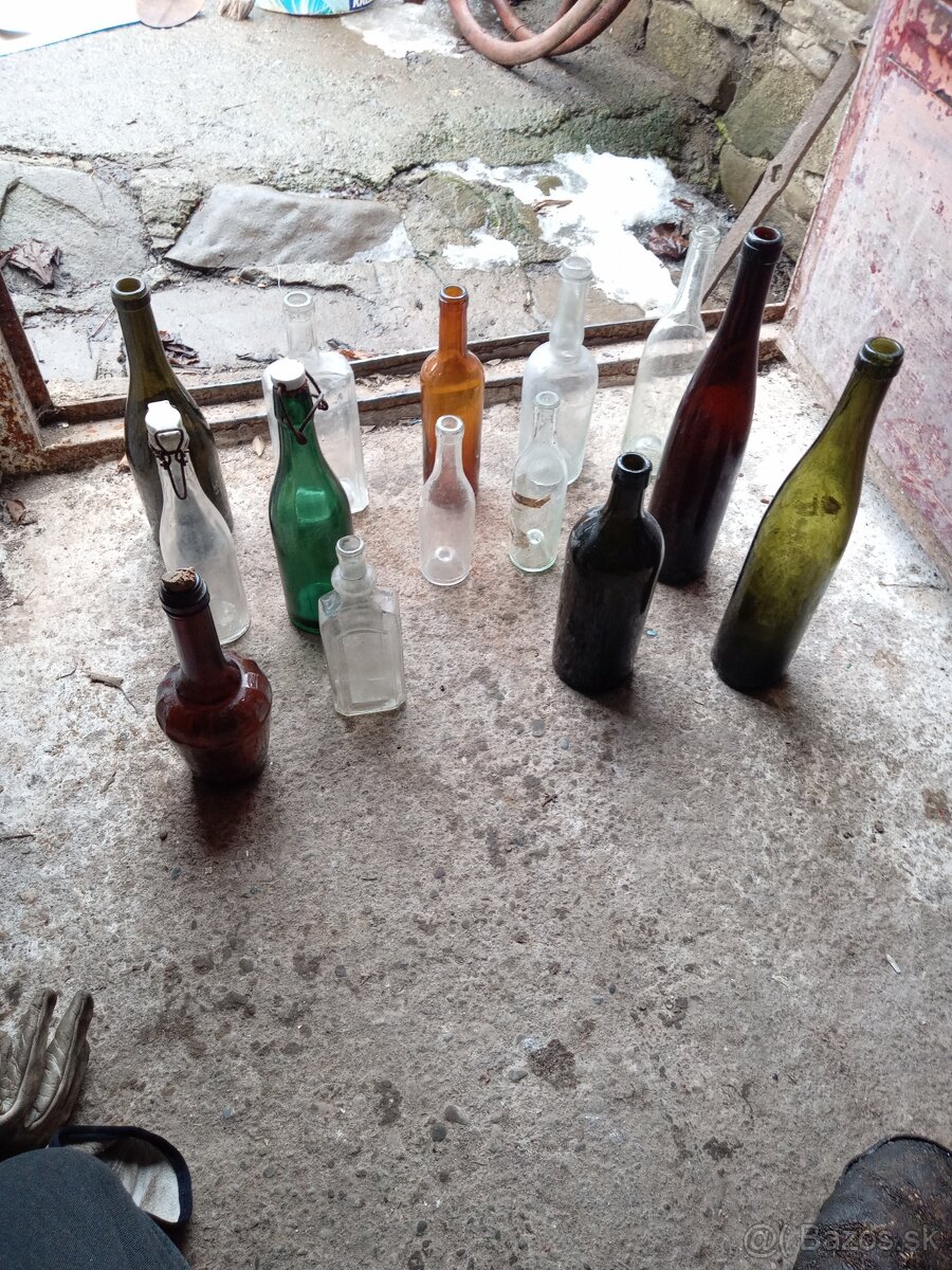 Staré fľaše na dekoráciu - 11