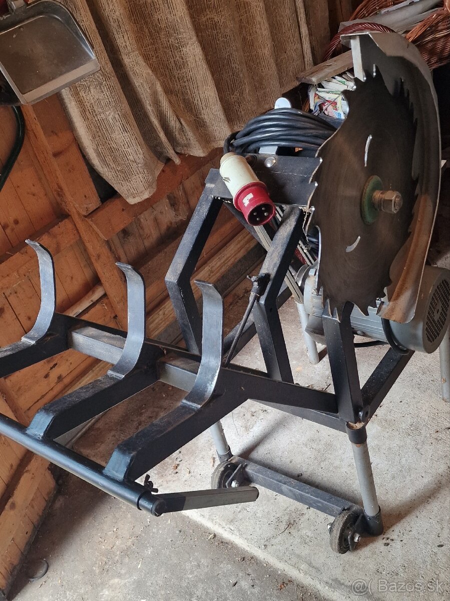 Predám kolískovu pílu na drevo / cirkulár - 11