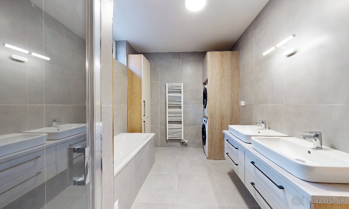 CENTRUM jedinečný 2 izb.byt s predzáhradkou 92 m2 - 11