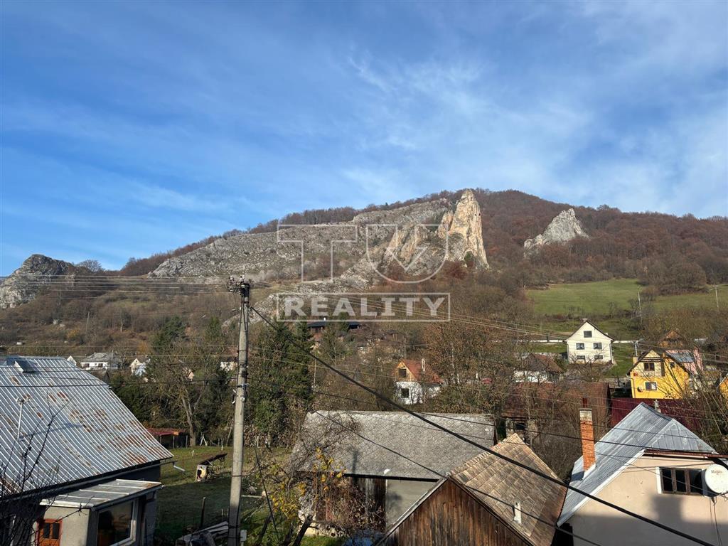 RODINNÝ DOM NA POZEMKU 629M2 ČERVENÝ KAMEŇ - 11