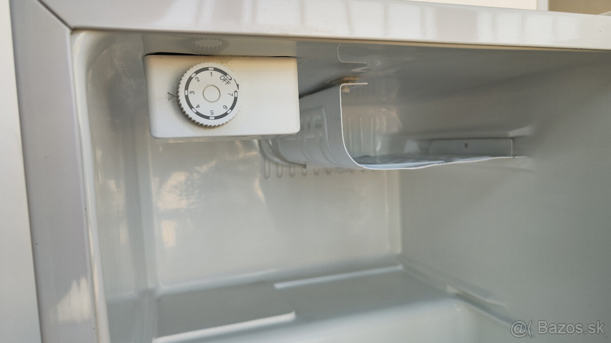 Mini chladnička Daewoo FR-061 - 11