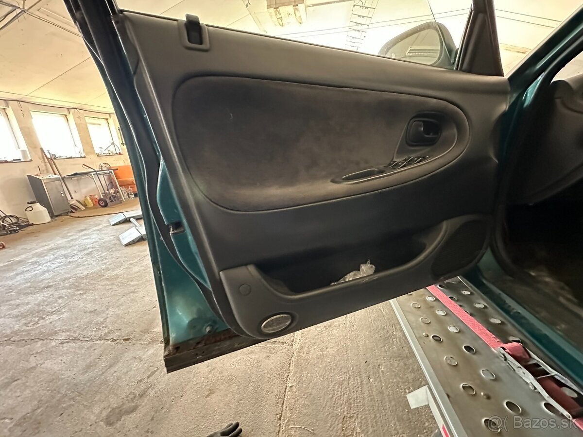 Mazda 626 2.5 V6 - náhradní díly - 11