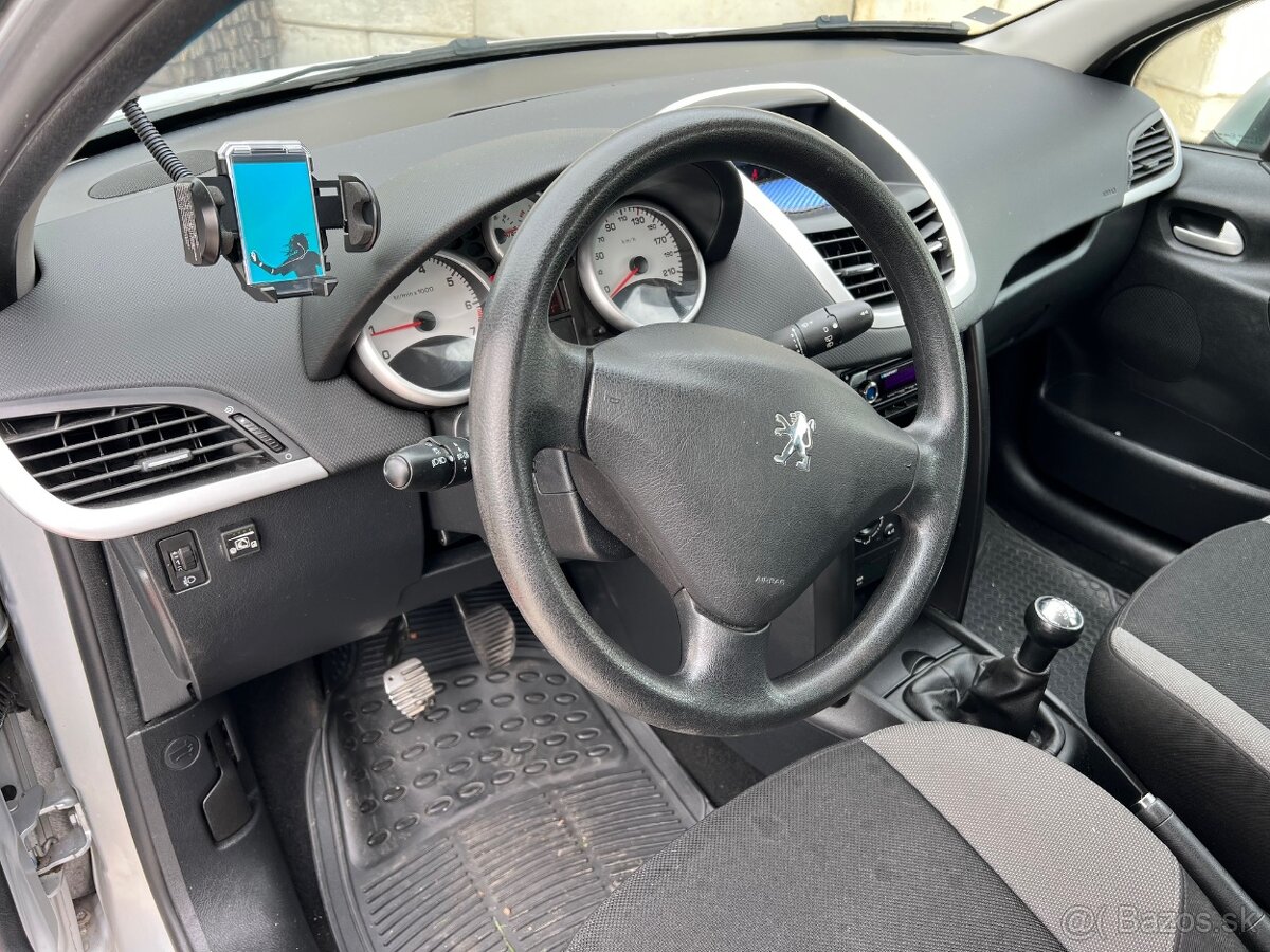 Peugeot 207 1.4 LPG - 11