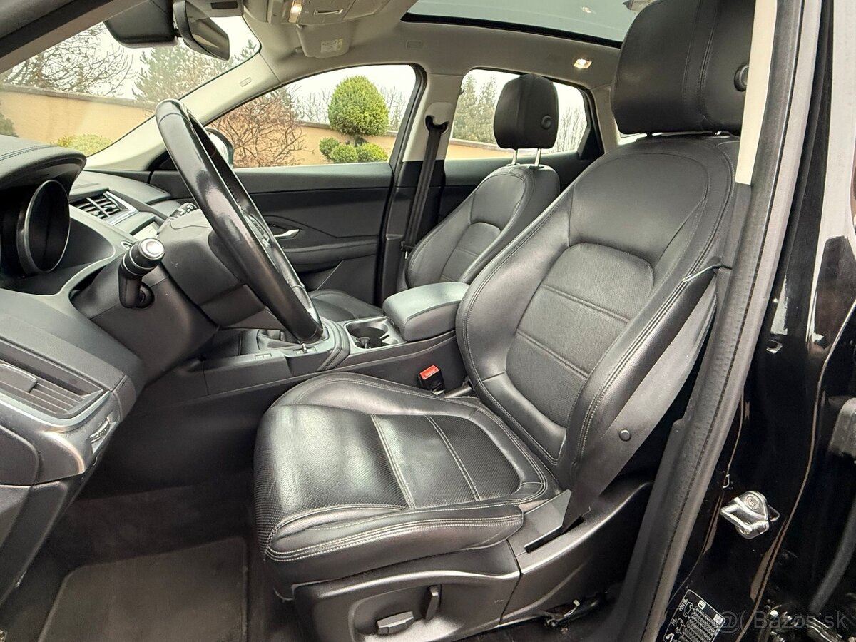 Jaguar E-Pace 2.0 I4 S - 11