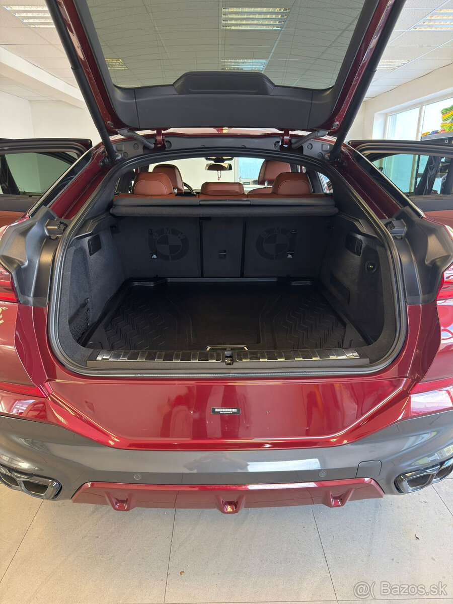 BMW X6 xDrive M60i mHEV A/T - 11