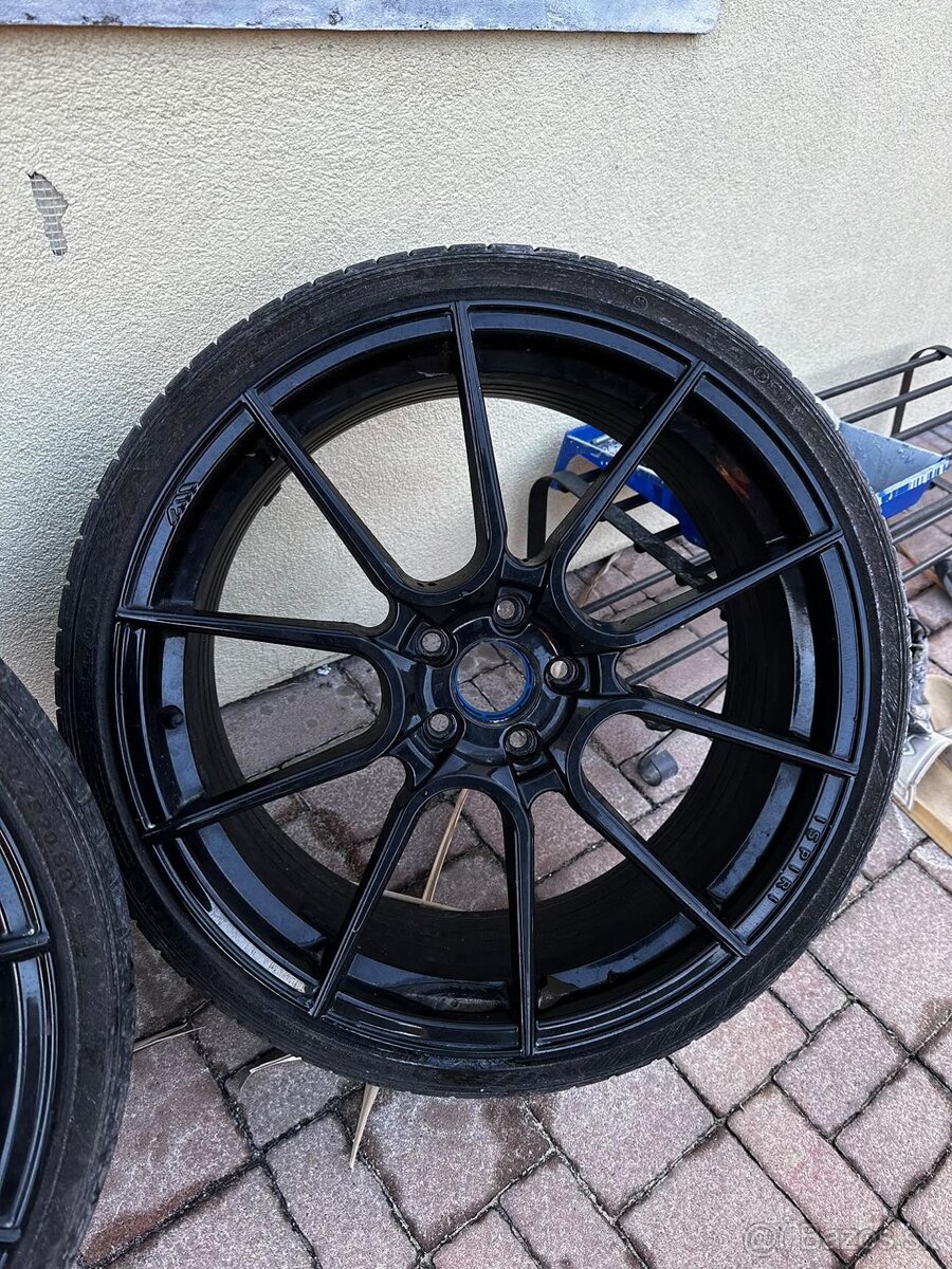 Ispiri FFR6 8.5 ET45 R20 5x112 - 11