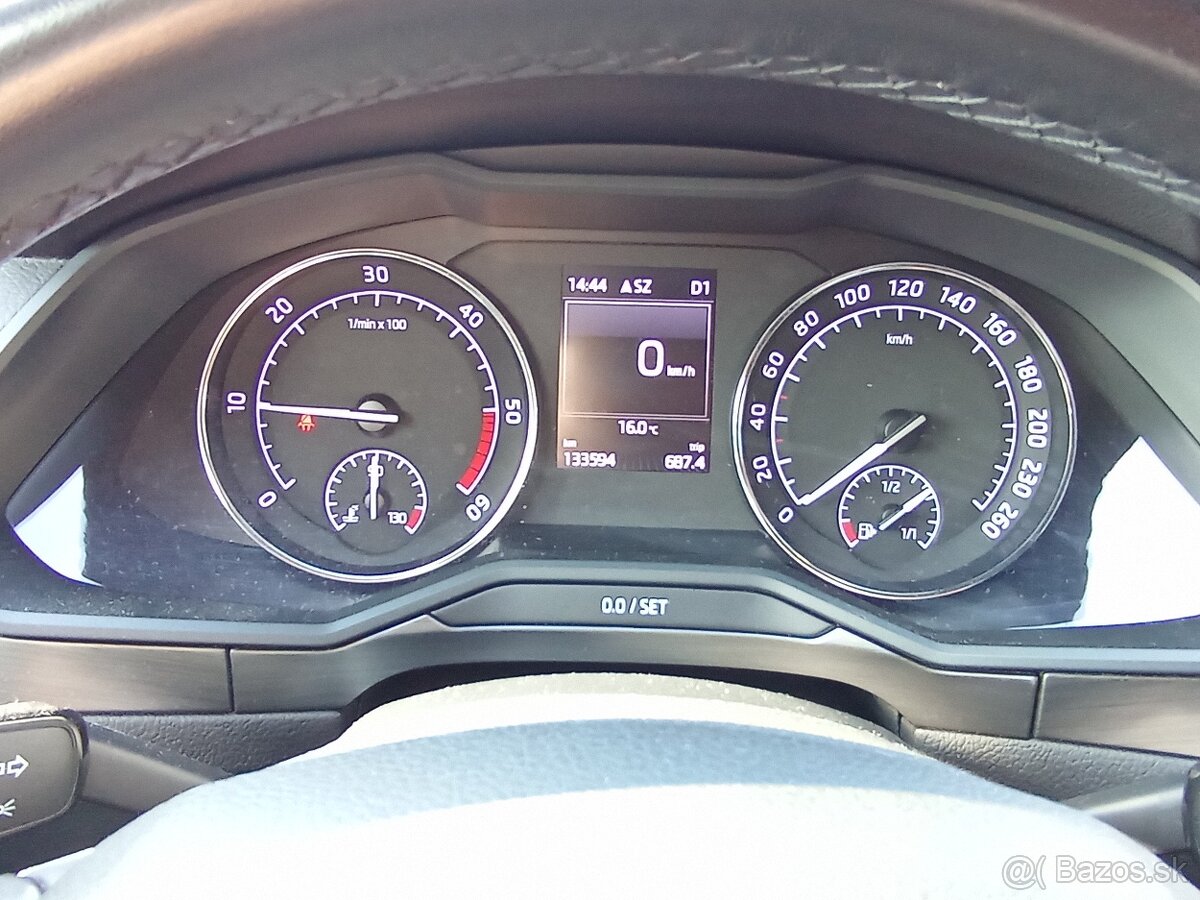 Škoda Superb combi 2.0TDi kúpená v SR - 11