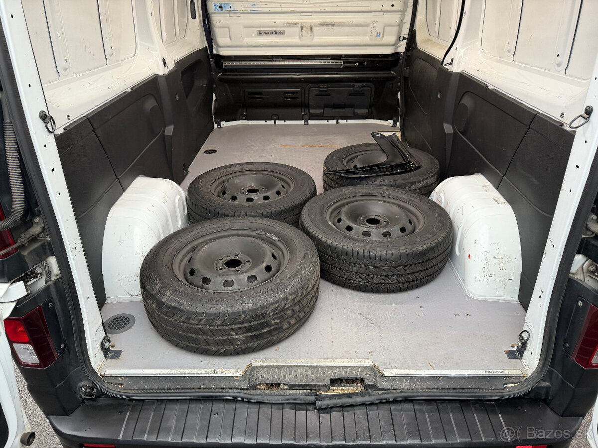 Renault Trafic Furgon 2.0 dCi 120 L2H1P2 Cool - 11