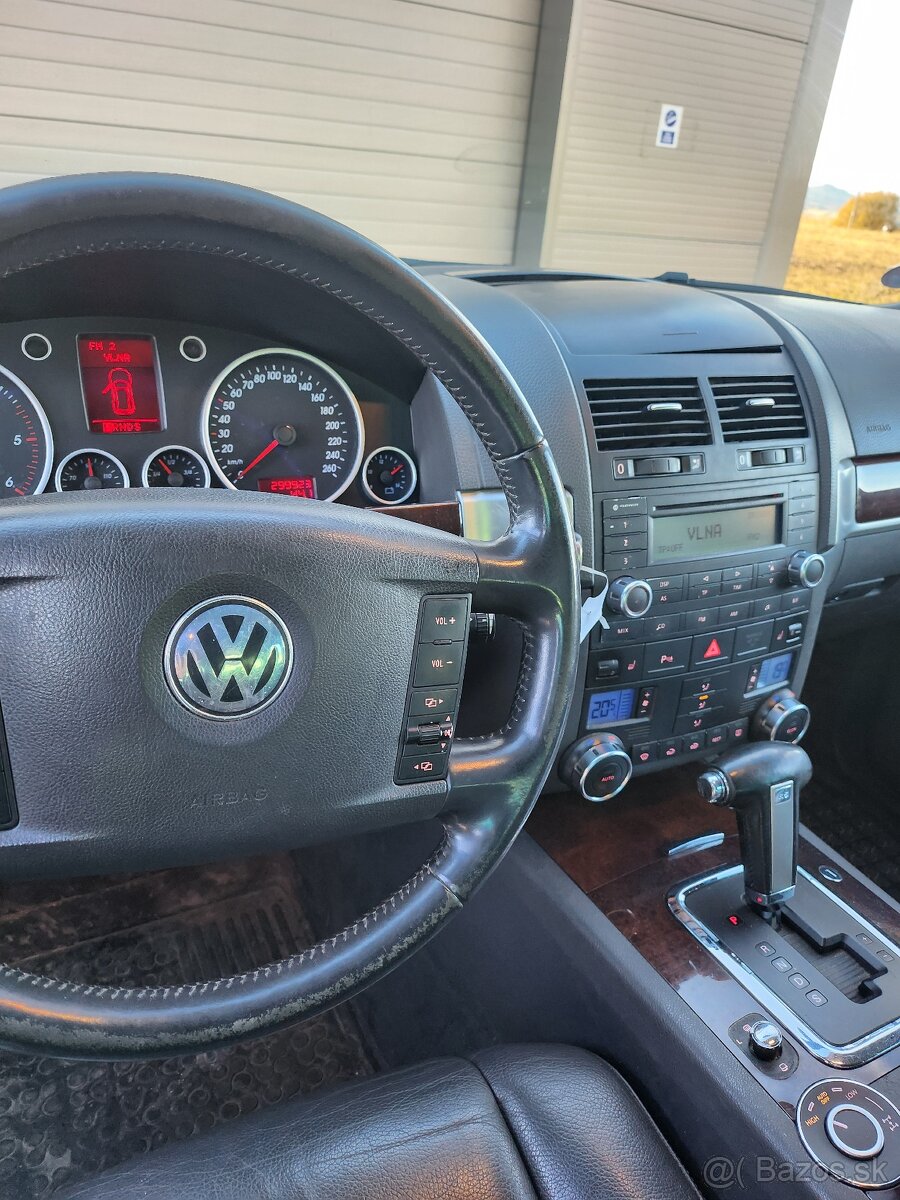 Tuareg 2.5 tdi automat - 11