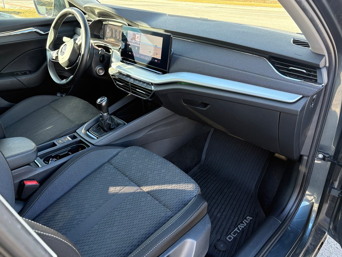 Škoda Octavia 2.0 TDI Style 110kW - 11