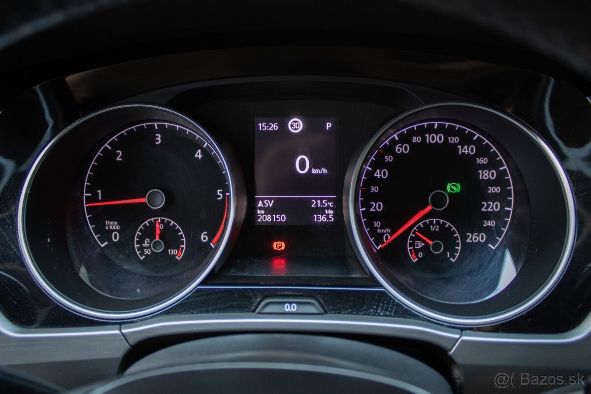 Volkswagen Touran 2.0 TDI SCR 150k Comfortline DSG - 11