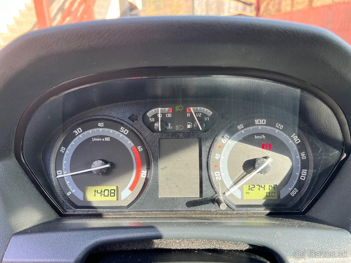 Skoda fabia 1.2htp 40kw - 11