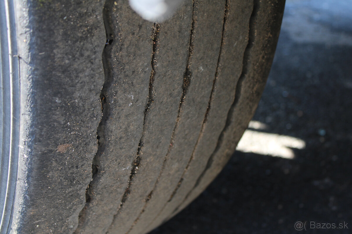 Plachtový návěs Schwarzmüller SPA 3/E - 11