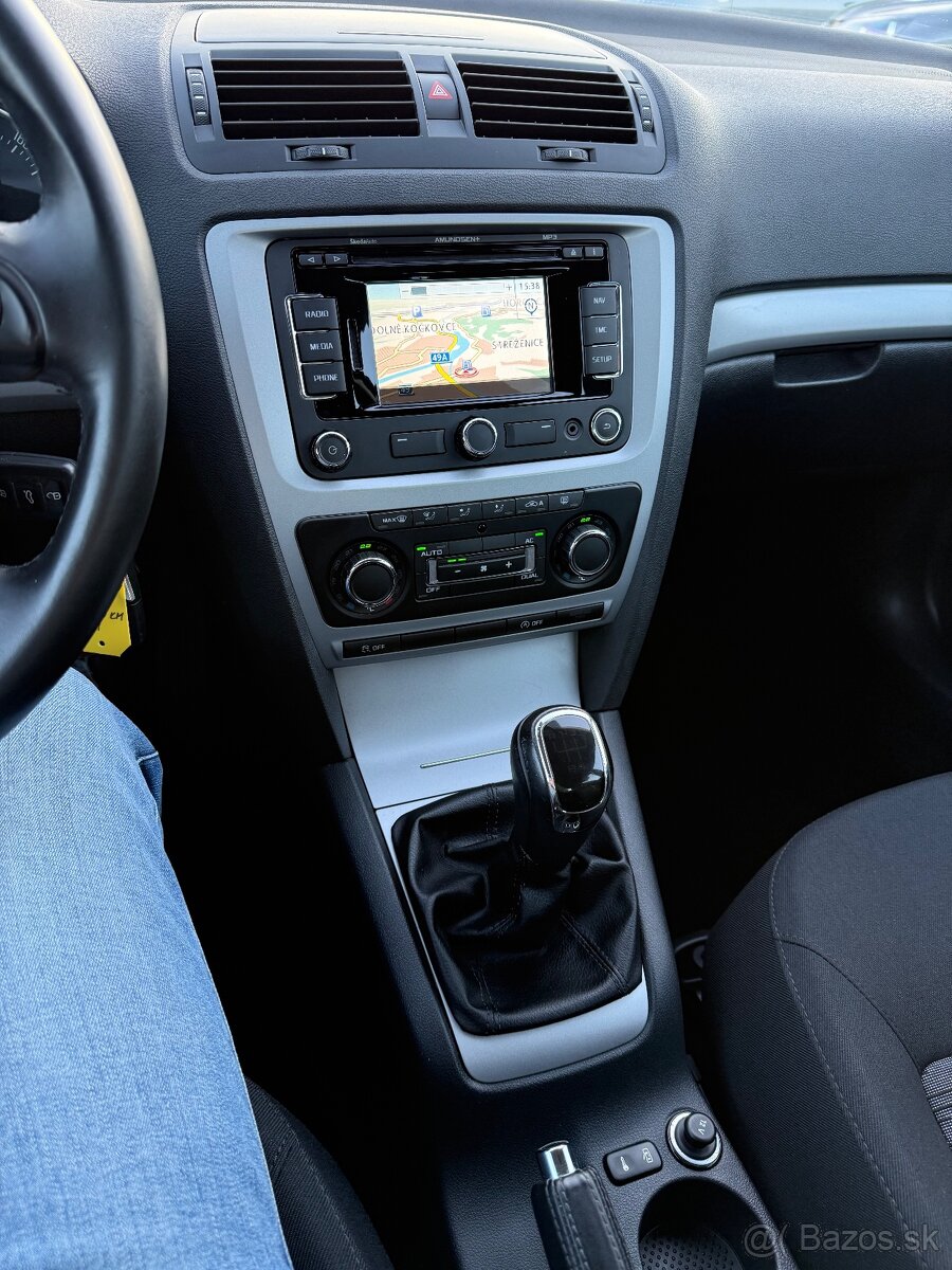 Škoda Octavia 1.6TDI Elegance - 11