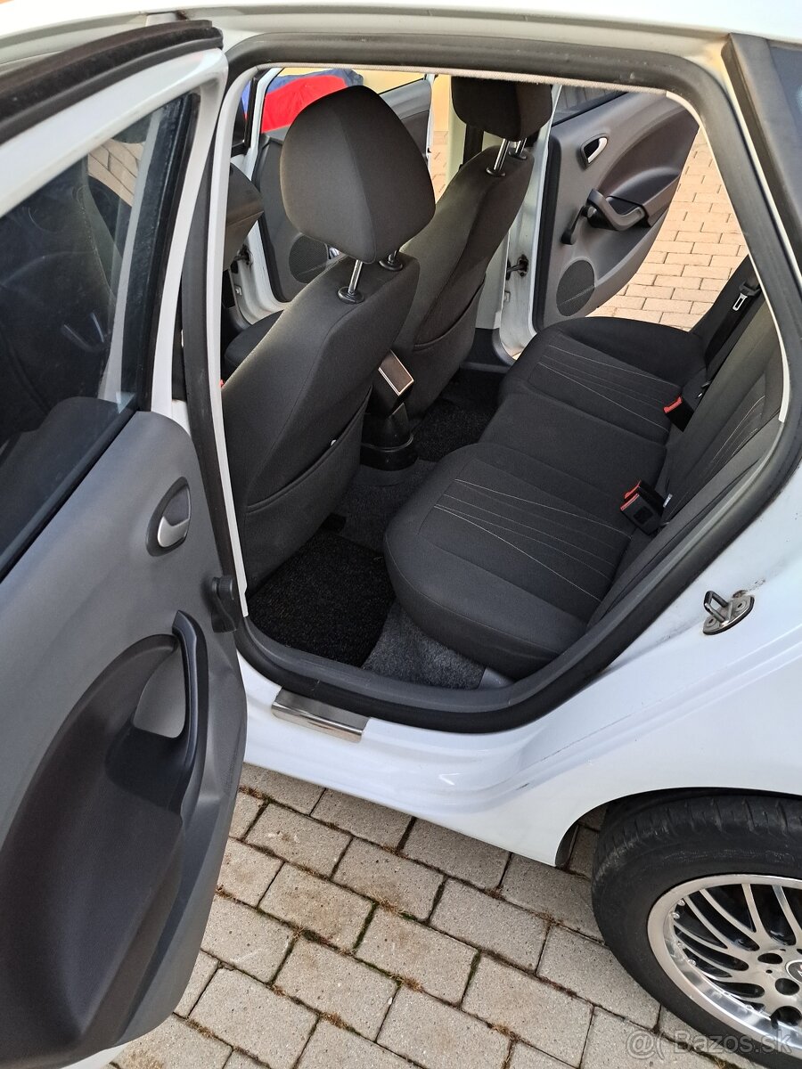 Seat Ibiza 1.4 benzín 63KW - 11