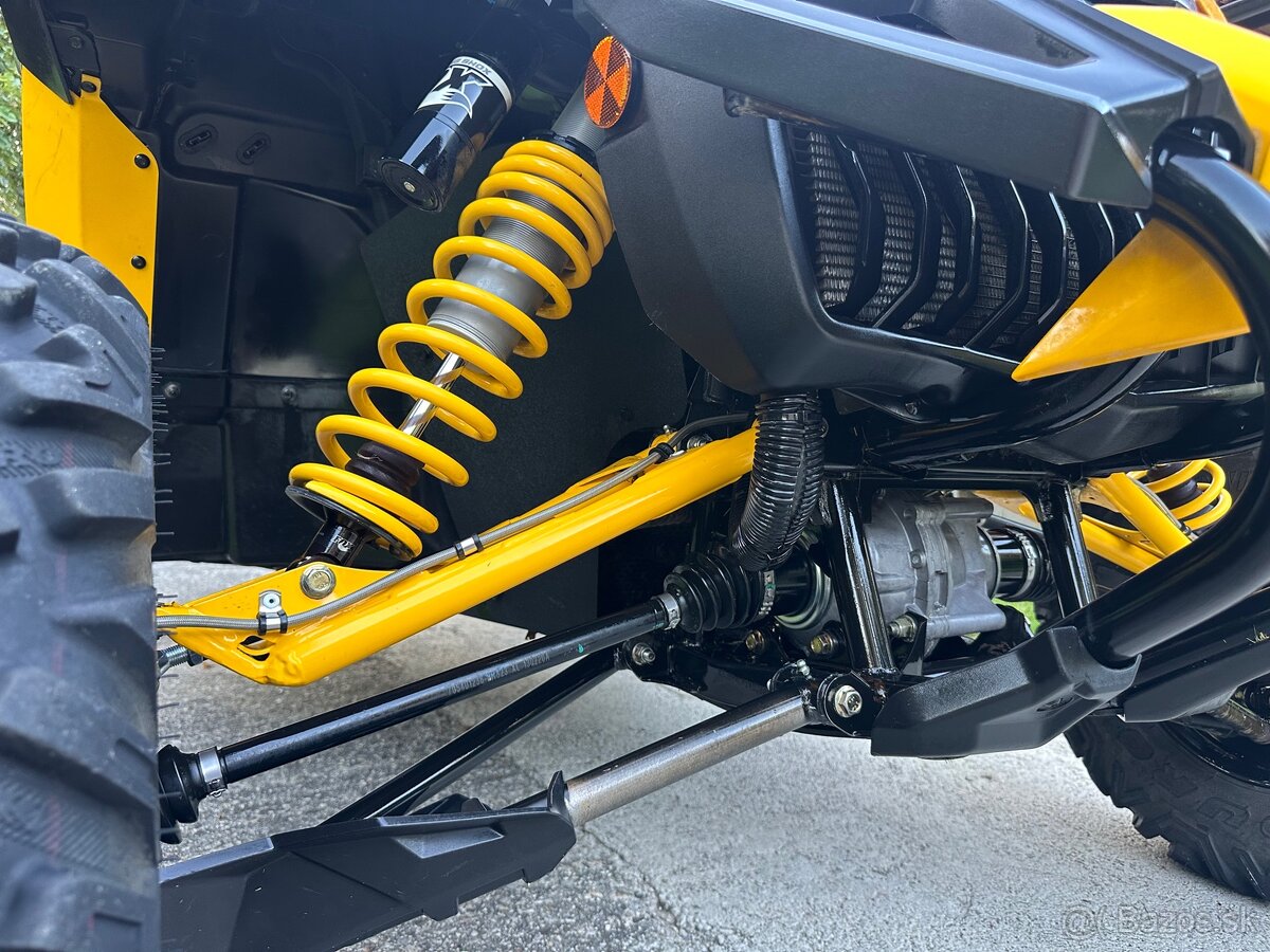 CAN-AM MAVERICK 1000R - 11