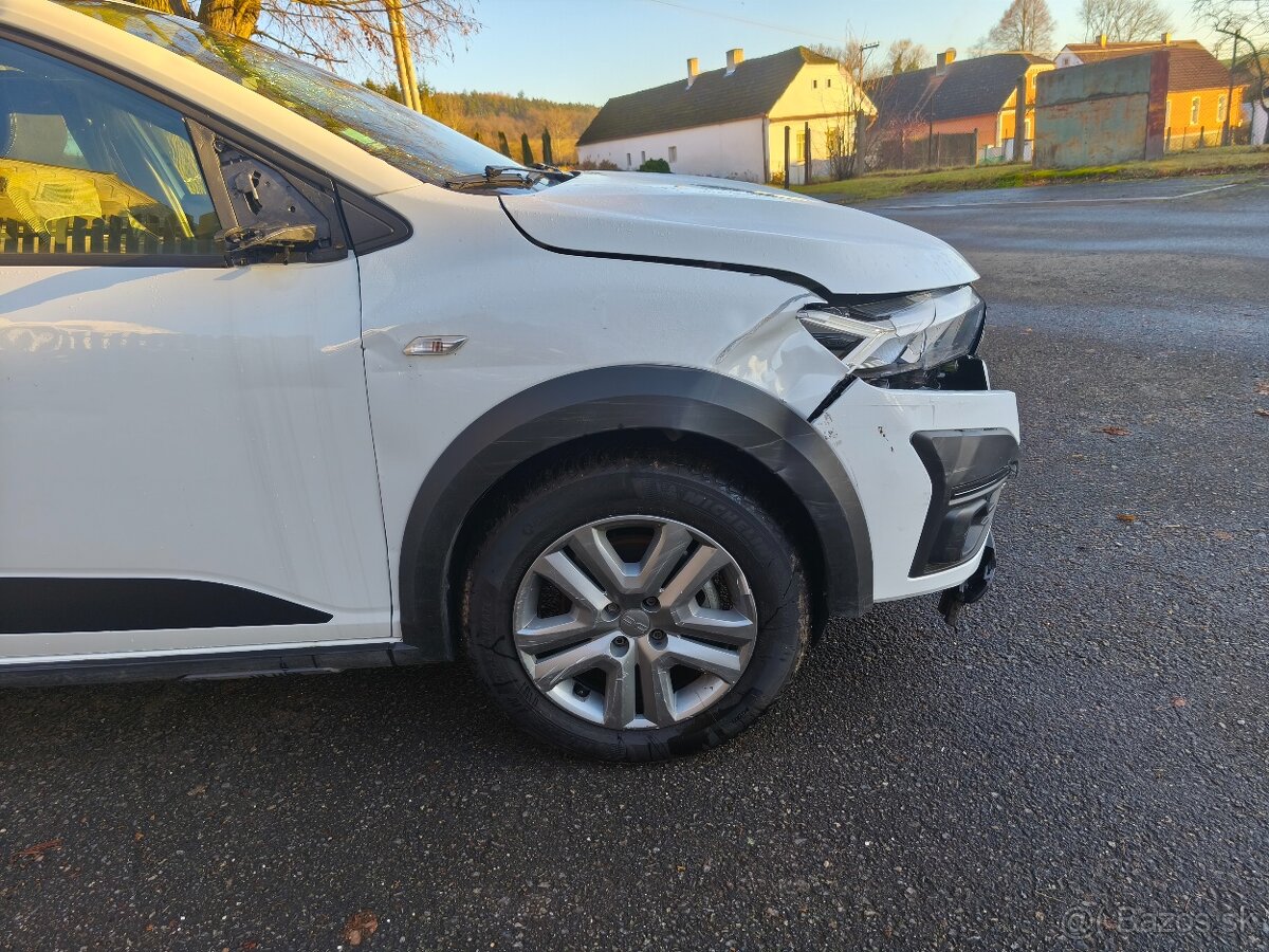 Dacia Jogger 1.0 TCe, 7 míst, 7.394 km - 11
